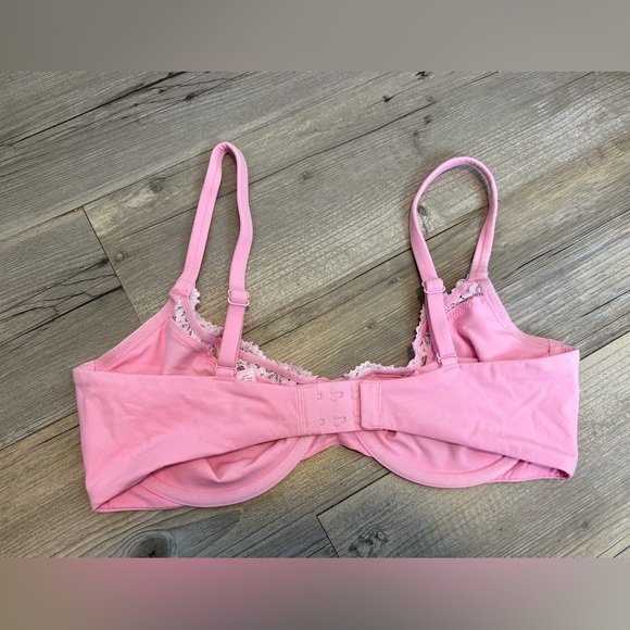 SKIMS Kim Kardashian Fits Everybody lace underwire bra 36DD new without tags - Picture 2 of 4